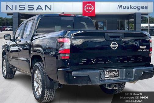 2024 Nissan Frontier SV