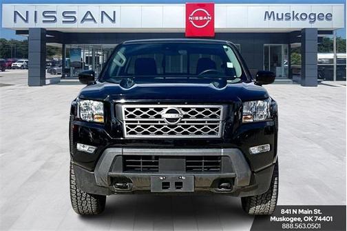 2024 Nissan Frontier SV