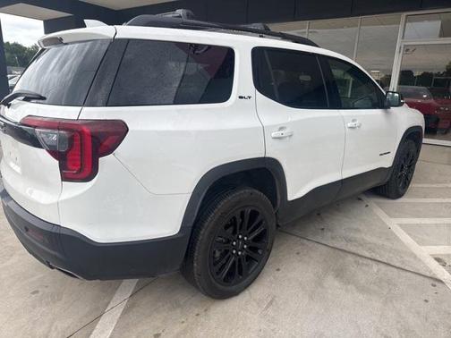 2023 GMC Acadia FWD SLT