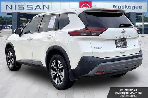 Pearl White Tricoat 2021 Nissan Rogue SV