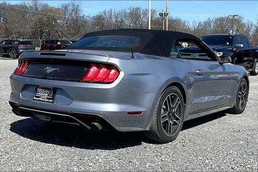 2022 Ford Mustang EcoBoost Premium