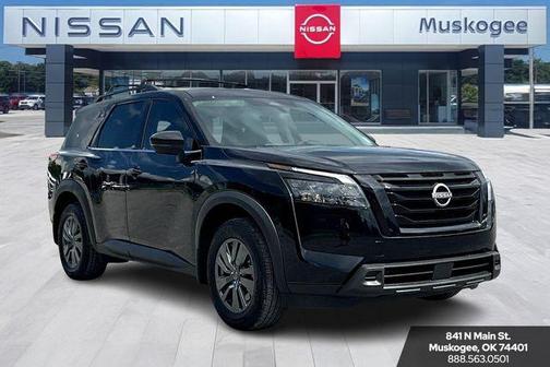 2025 Nissan Pathfinder SV 4WD