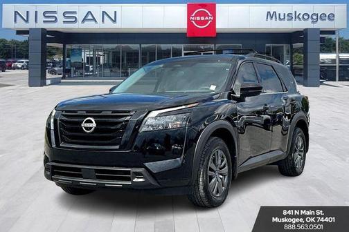 2025 Nissan Pathfinder SV 4WD