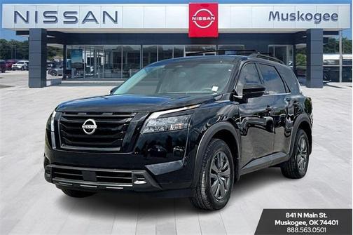 2025 Nissan Pathfinder SV 4WD
