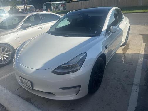 2020 Tesla Model 3 Long Range