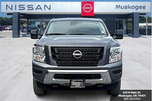 2024 Nissan Titan XD SV