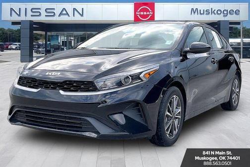 Aurora Black 2023 Kia Forte LXS