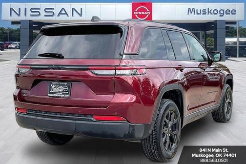Velvet Red Pearlcoat 2025 Jeep Grand Cherokee Altitude