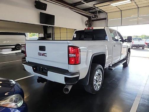 Summit White 2018 GMC Sierra 2500 Denali