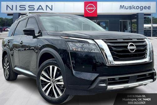 2025 Nissan Pathfinder Platinum 4WD