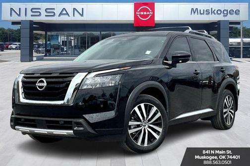2025 Nissan Pathfinder Platinum 4WD