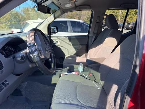 2017 Nissan Frontier SV