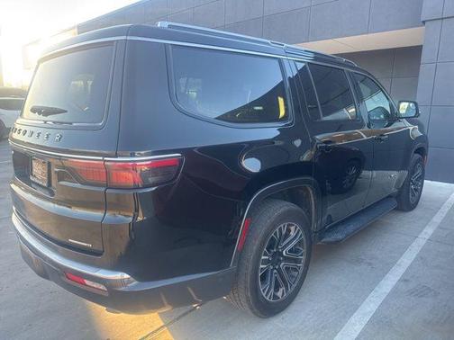 2022 Jeep Wagoneer Series III 4x4