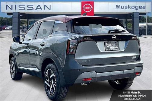 2026 Nissan Kicks SV