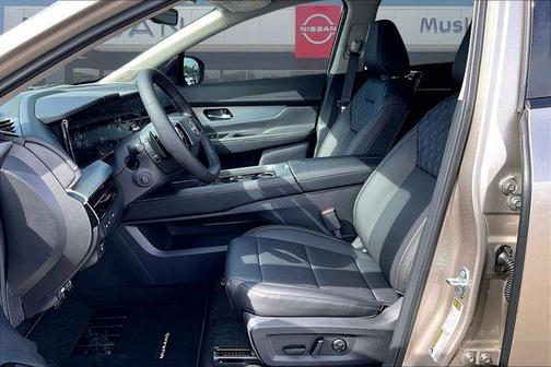 Champagne Silver Metallic 2026 Nissan Murano Platinum