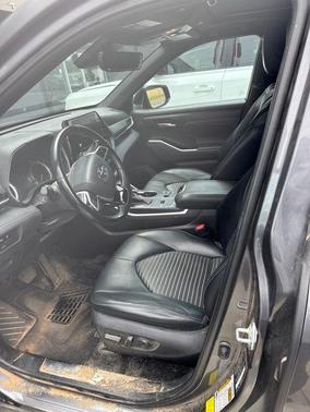 Magnetic Gray Metallic 2023 Toyota Highlander XSE