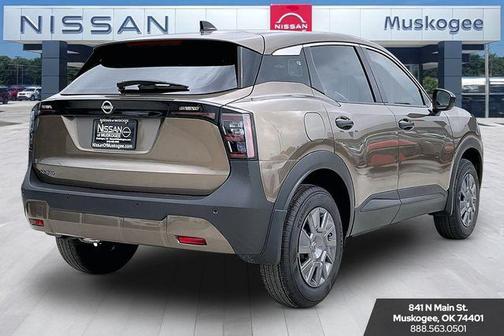 Canyon Bronze Metallic 2026 Nissan Kicks S