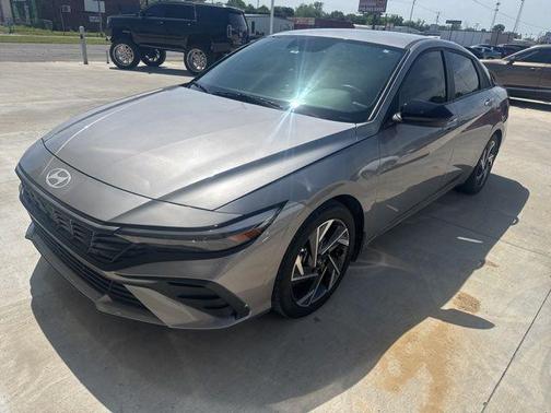 Fluid Metal 2025 Hyundai ELANTRA Sport