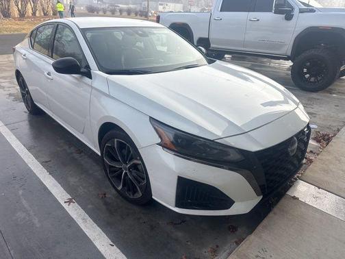 2024 Nissan Altima SR FWD