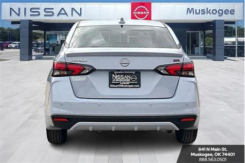 2025 Nissan Versa 1.6 S