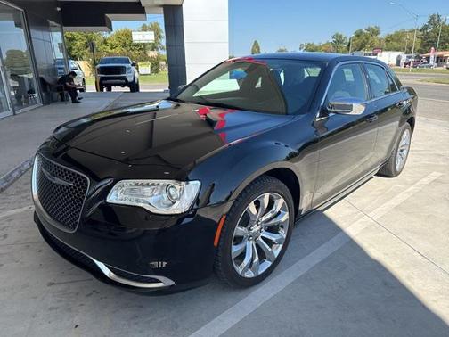 2020 Chrysler 300 Touring
