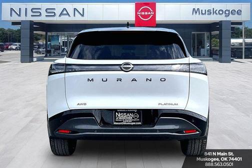 Everest White Pearl/Black 2026 Nissan Murano Platinum