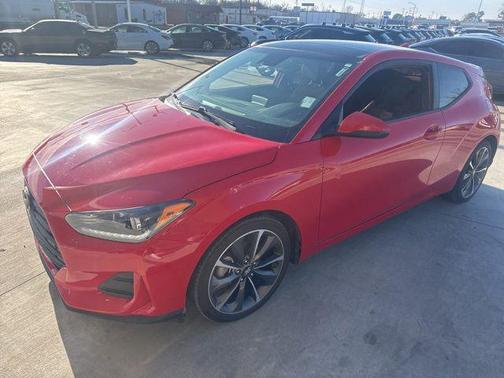 2019 Hyundai Veloster 2