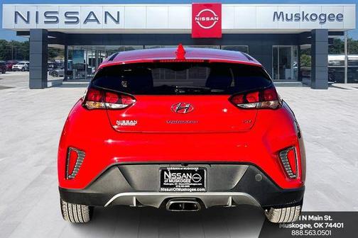 2019 Hyundai Veloster 2