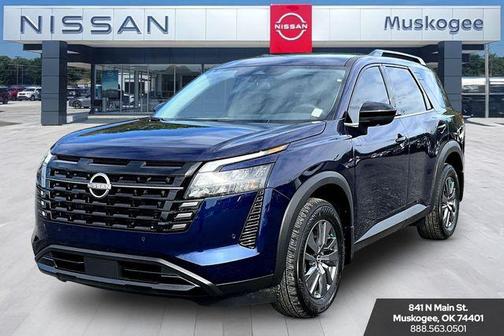 2026 Nissan Pathfinder SV