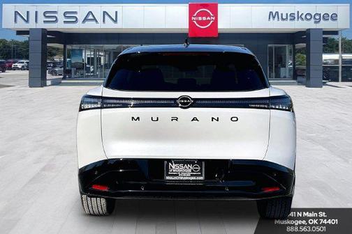 Everest White Pearl/Black 2027 Nissan Murano Dark Armor