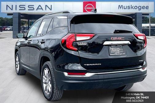 2023 GMC Terrain SLT