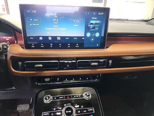 2021 Lincoln Nautilus Reserve