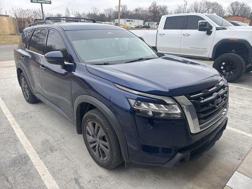 2022 Nissan Pathfinder SV 2WD