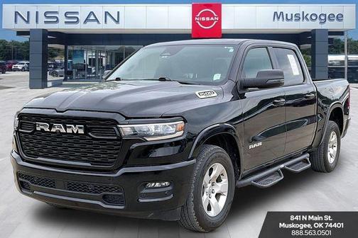 Diamond Black Crystal Pearlcoat 2025 RAM 1500 Big Horn/Lone Star
