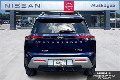 2023 Nissan Pathfinder Platinum 4WD