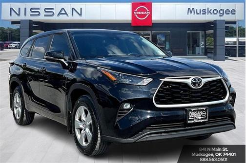 2024 Toyota Highlander LE