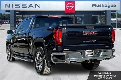 2022 GMC Sierra 1500 SLT