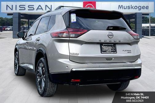 Champagne Silver/Black 2026 Nissan Rogue Platinum
