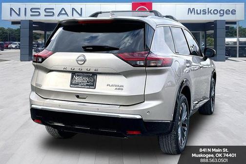 Champagne Silver/Black 2026 Nissan Rogue Platinum