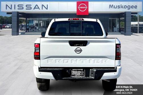 2025 Nissan Frontier SV