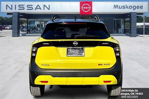 2026 Nissan Kicks SR