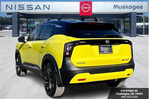 2026 Nissan Kicks SR