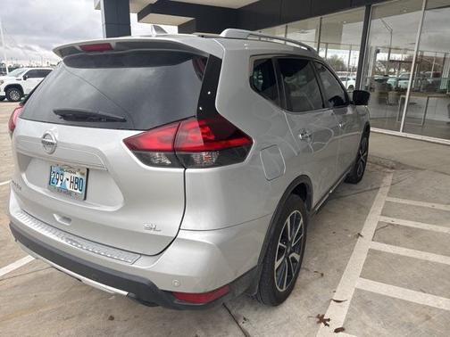 2020 Nissan Rogue SL