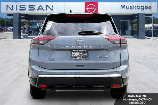 Boulder Gray/Super Black 2026 Nissan Rogue Platinum