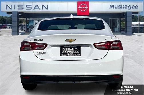 2022 Chevrolet Malibu FWD LT