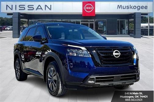 2025 Nissan Pathfinder SV FWD