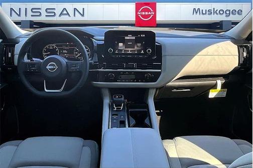 2025 Nissan Pathfinder SV FWD