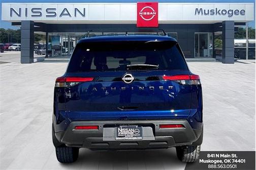 2025 Nissan Pathfinder SV FWD
