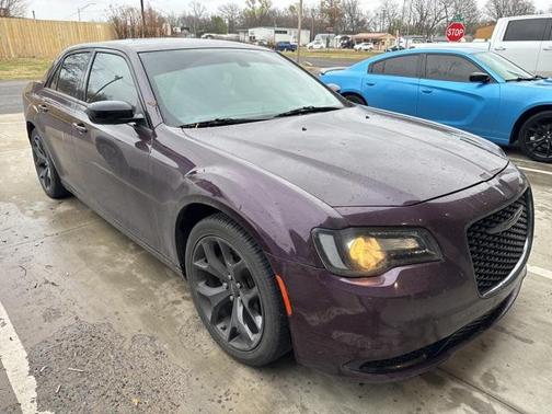 2021 Chrysler 300 Touring