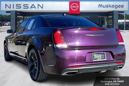 2021 Chrysler 300 Touring